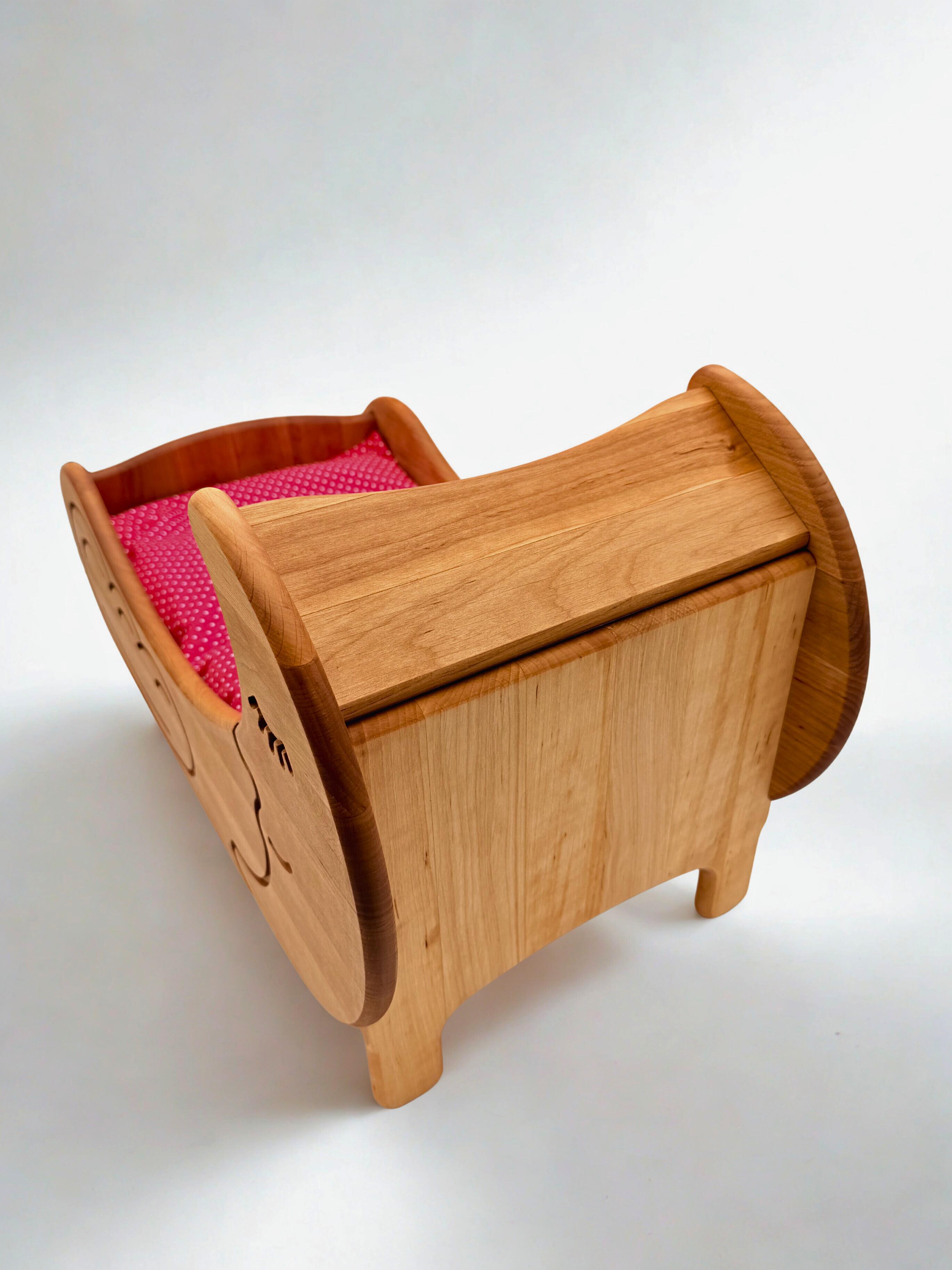 Wooden Magic Doll's Bed with Bedding