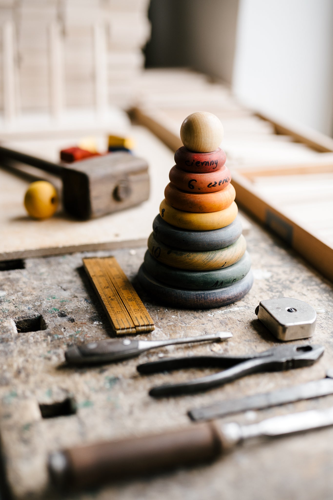 Rainbow Round Pyramid - Montessori Stacker